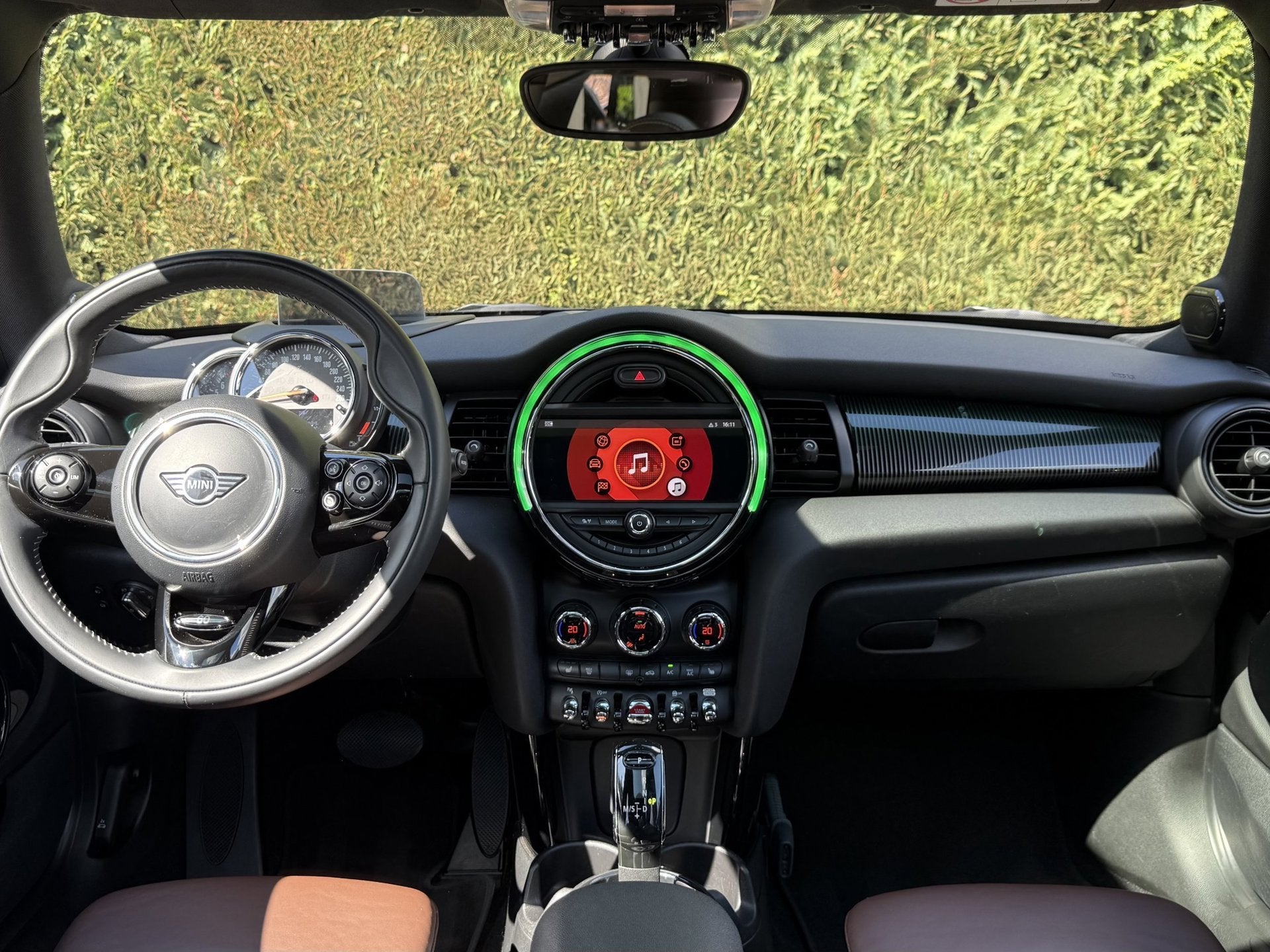Mini Cooper 1.5 | 60 Years Edt. | Pano | HUD | H/K | Leer |, Auto's, Dealer onderhouden, 136 pk, Gebruikt, Euro 6