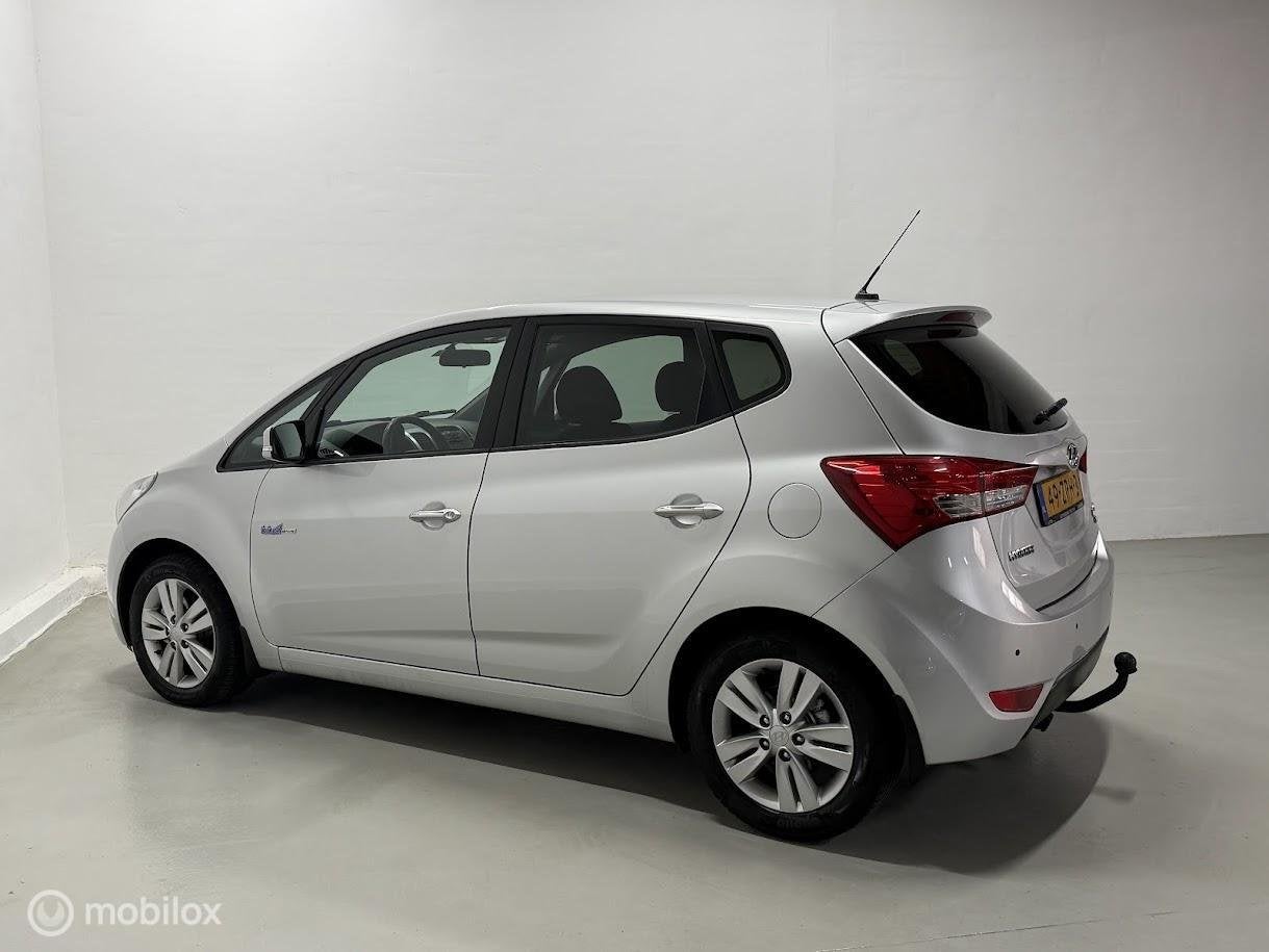 Hyundai ix20 1.4i i-Vision | TREKHAAK | PARKSENS ACHTER, Auto's, Voorwielaandrijving, Euro 5, Gebruikt, 4 cilinders