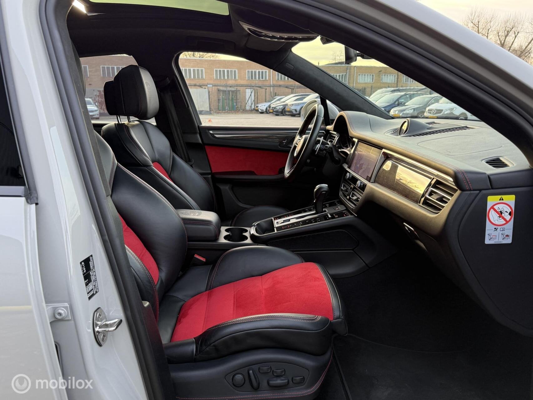Foto 19 van Porsche Macan 2.9 GTS | Sport Chrono | Pano | Luchtvering