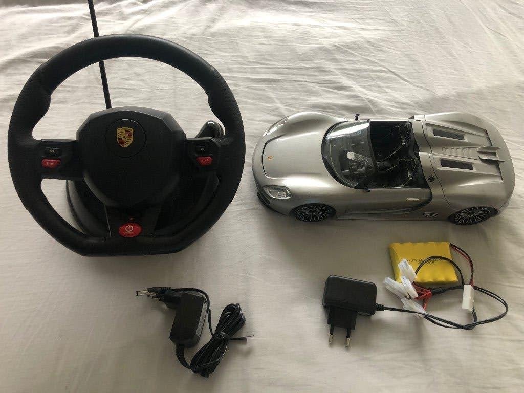 RC auto met stuurwiel en oplader Porsche 918 Spyder, Elektro, Ophalen of Verzenden, Zo goed als nieuw, Auto onroad