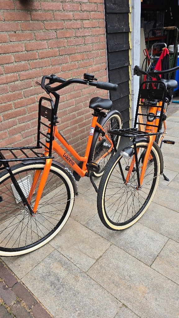 Oranje Gazelle Grand Prix formule 1 limited edition 2025, Fietsen en Brommers, Fietsen | Racefietsen, Ophalen, Zo goed als nieuw