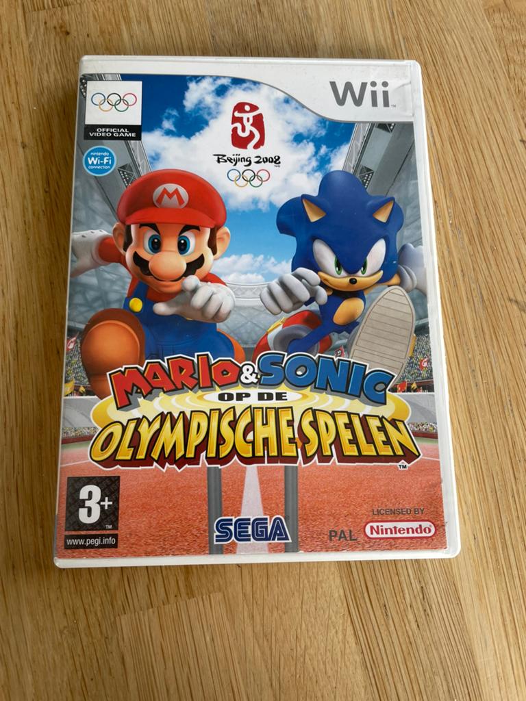 Mario & Sonic olympische spelen 2008 hoesje, Ophalen of Verzenden, Zo goed als nieuw, Sport, 3 spelers of meer