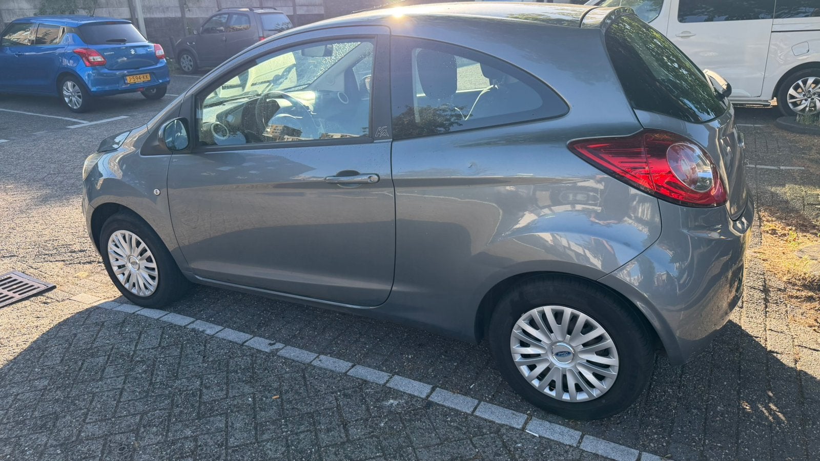 Ford Ka 1.2 51KW 2010 Grijs, Auto's, Ford, Voorwielaandrijving, 1242 cc, 4 cilinders, 4 stoelen