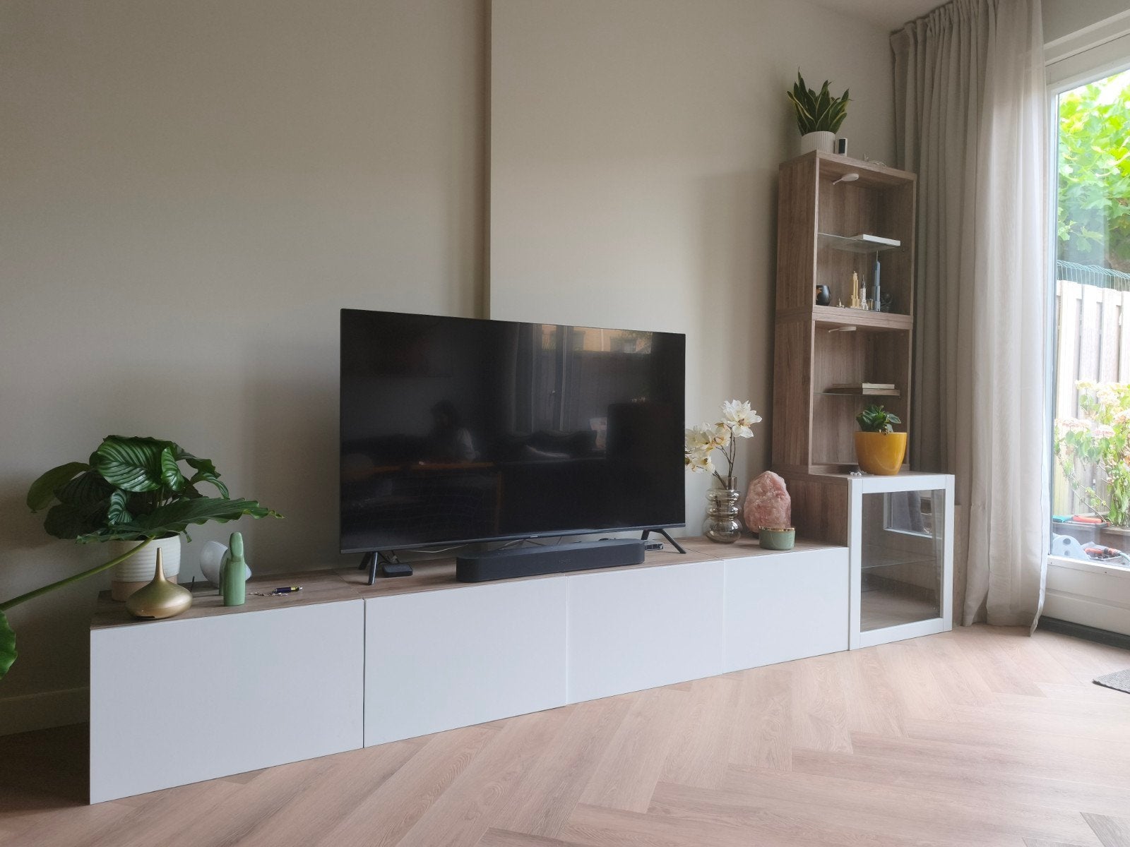 Ikea Besta tv-meubel met opbergruimte en vitrinekast, Ophalen, Gebruikt, Glas, 200 cm of meer