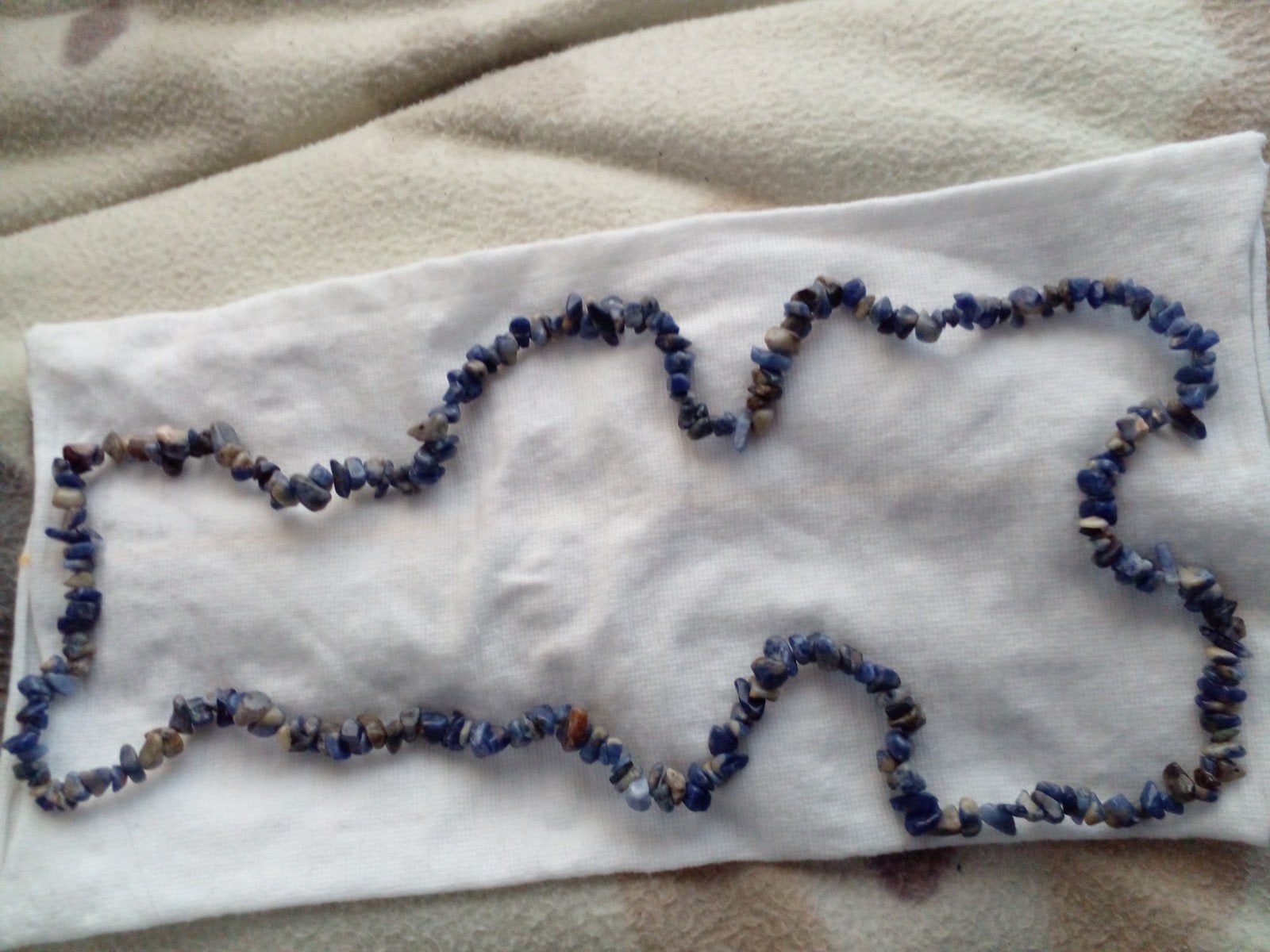 Mooie blauwe kralenketting van natuursteen, Gebruikt, Blauw, Ophalen of Verzenden, Steen of Mineraal