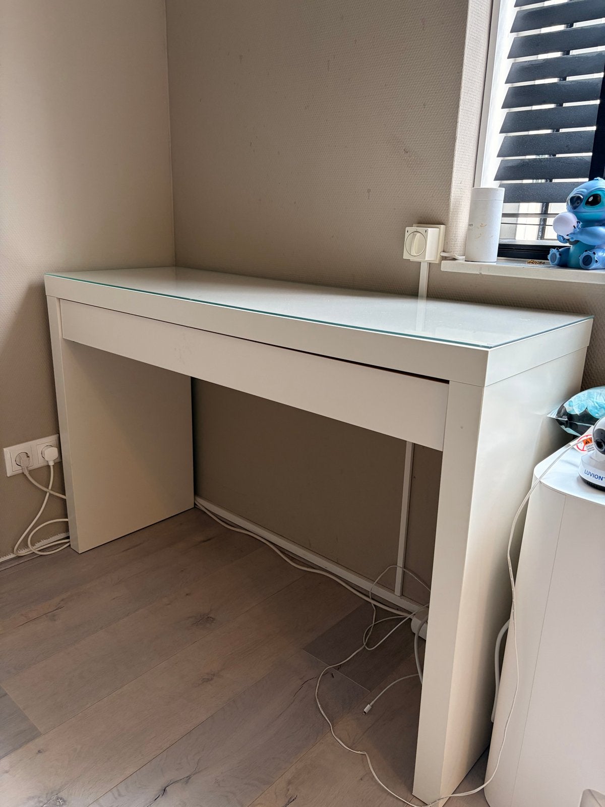 Ikea malm makeup tafel met  glasplaat, Ophalen, Gebruikt, 50 tot 100 cm, Minder dan 100 cm