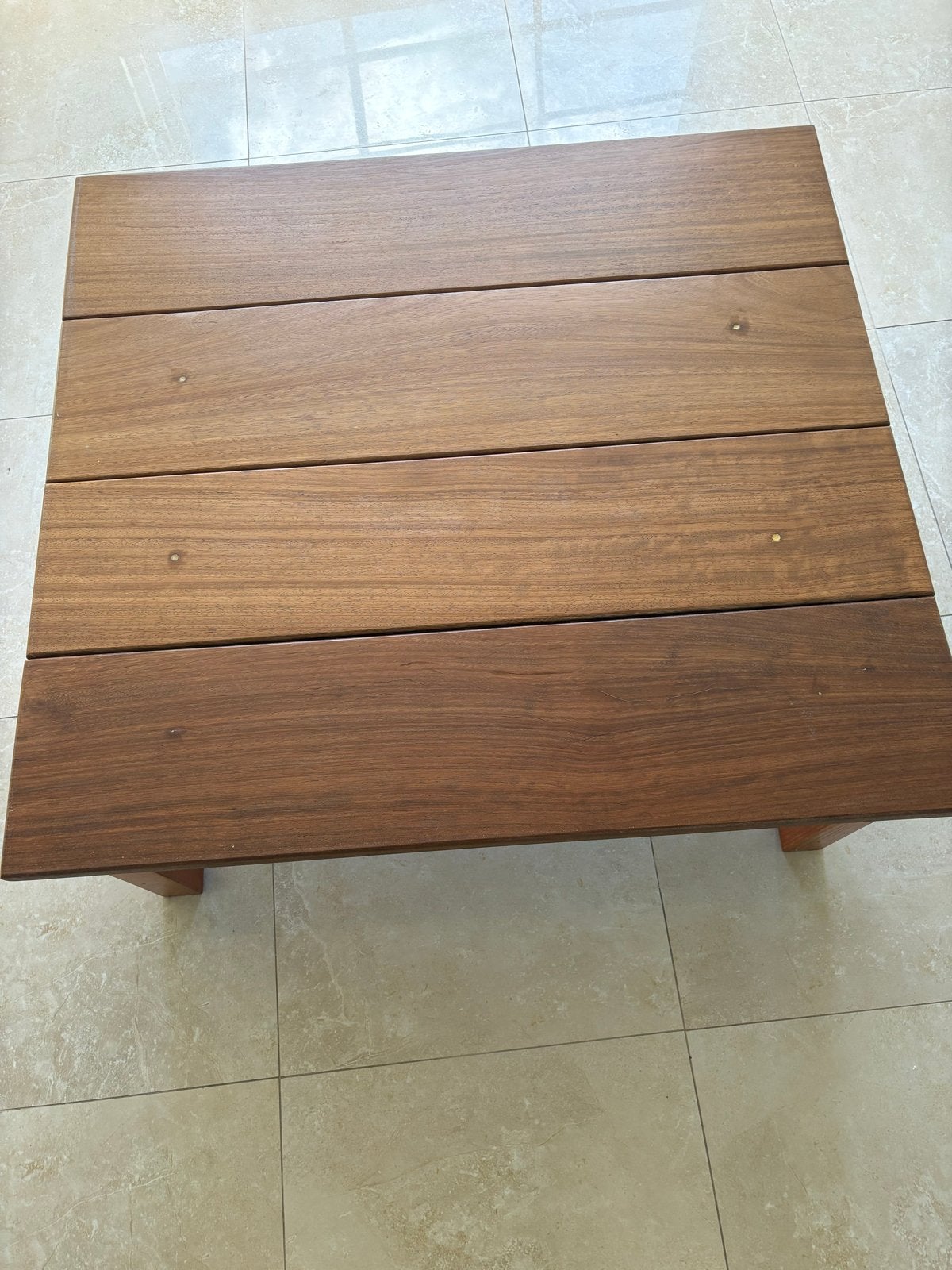 Houten salontafel 110x101 cm, Huis en Inrichting, Ophalen, Gebruikt, 100 tot 150 cm, Overige houtsoorten