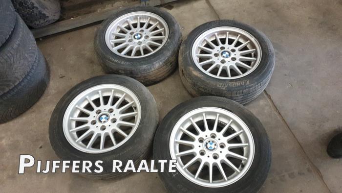 Velgen set + banden van een BMW 3-Serie, Gebruikt, -, -, -