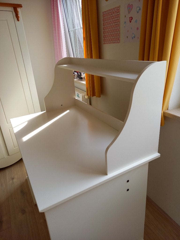 Wit bureau, Ophalen, Gebruikt, 120 cm, Spaanplaat of MDF