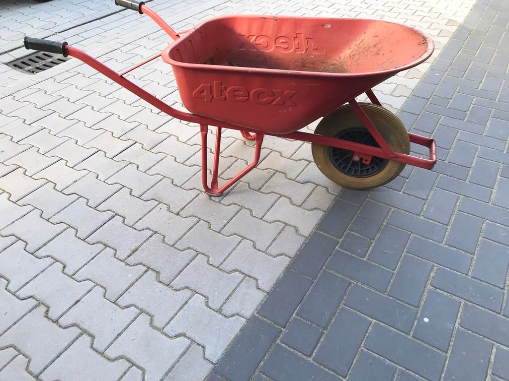 Kruiwagen 4Tecx met harde antilek band Nieuwprijs 189 euro, Ophalen, Gebruikt