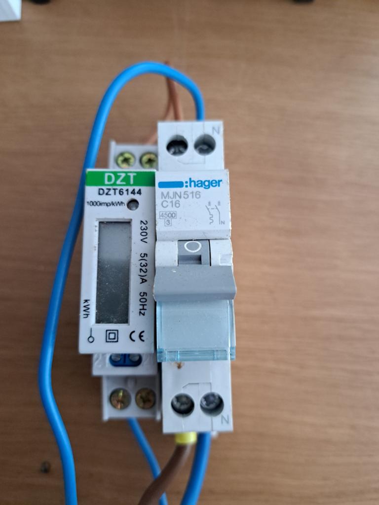 Hager kilowattuurmeter met installatieautomaat, Ophalen of Verzenden
