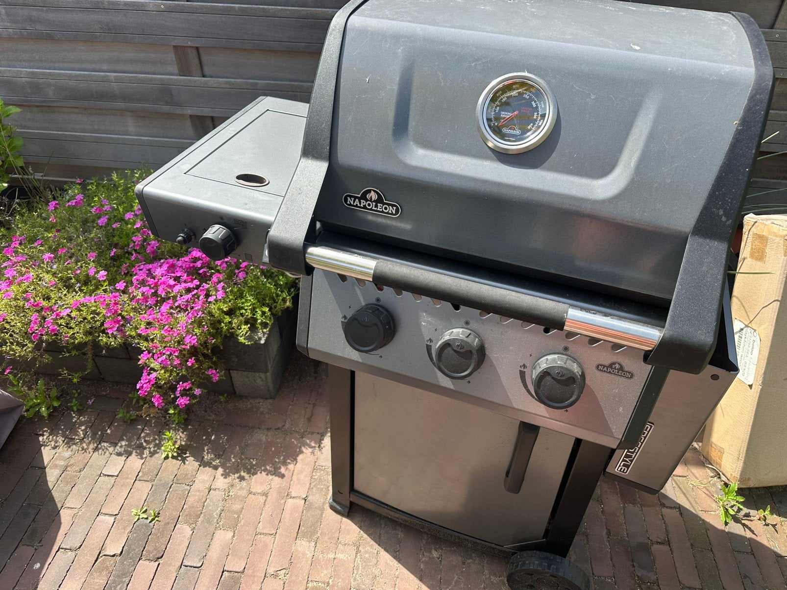 Napoleon gas BBQ - Perfect voor zomerse avonden!, Tuin en Terras, Ophalen, Nieuw
