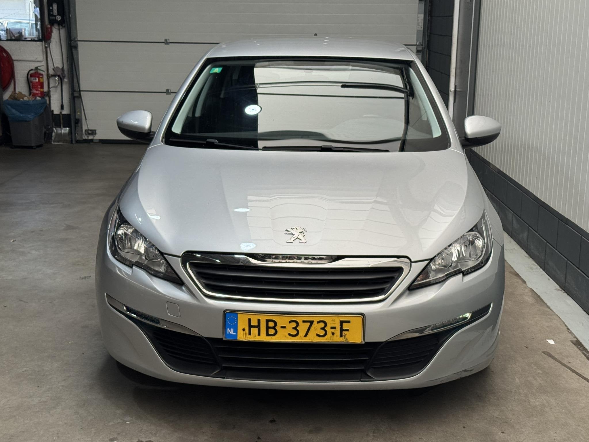 Peugeot 308 SW 1.2 PureTech Blue Lease, Voorwielaandrijving, Stof, Gebruikt, Euro 6