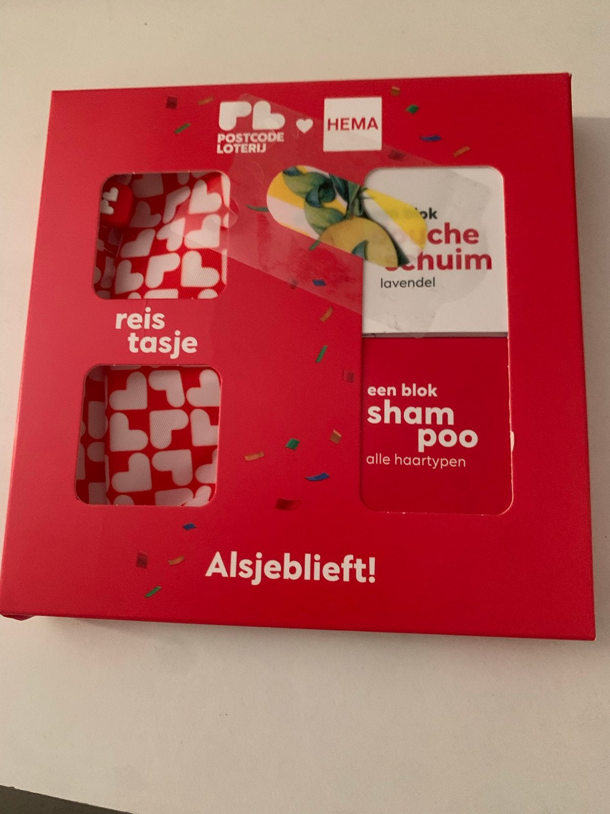 Hema Postcode Loterij Cadeauset: Reistasje, Doucheschuim, Sh, Sieraden, Tassen en Uiterlijk, Uiterlijk | Lichaamsverzorging, Ophalen