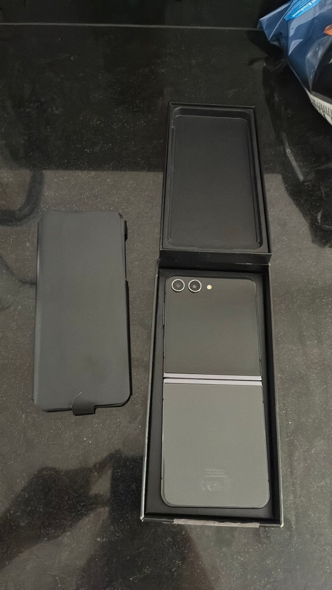 Galaxy z flip 5 nieuwstaat!! 256gb.  krasvrij!, Telecommunicatie, Mobiele telefoons | Samsung, Ophalen, Zwart, Zo goed als nieuw