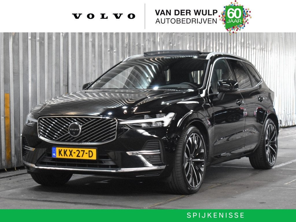 Volvo XC60 T8 406pk AWD Ultra Bright Executive Edition | Tre, Auto's, Automaat, Gebruikt, 4 cilinders, 24 maanden