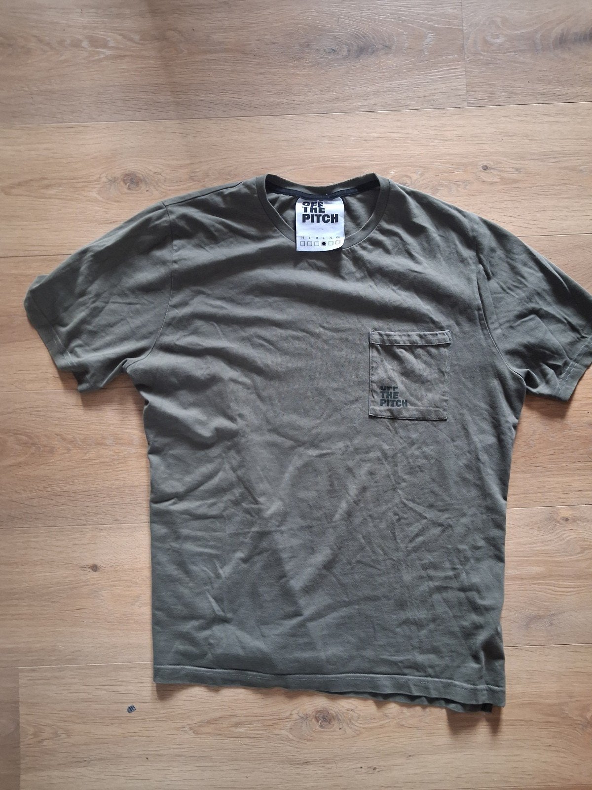 Off The Pitch Groen T-shirt Maat L met Borstzakje, Maat 52/54 (L), Ophalen of Verzenden, Zo goed als nieuw, Off The Pitch