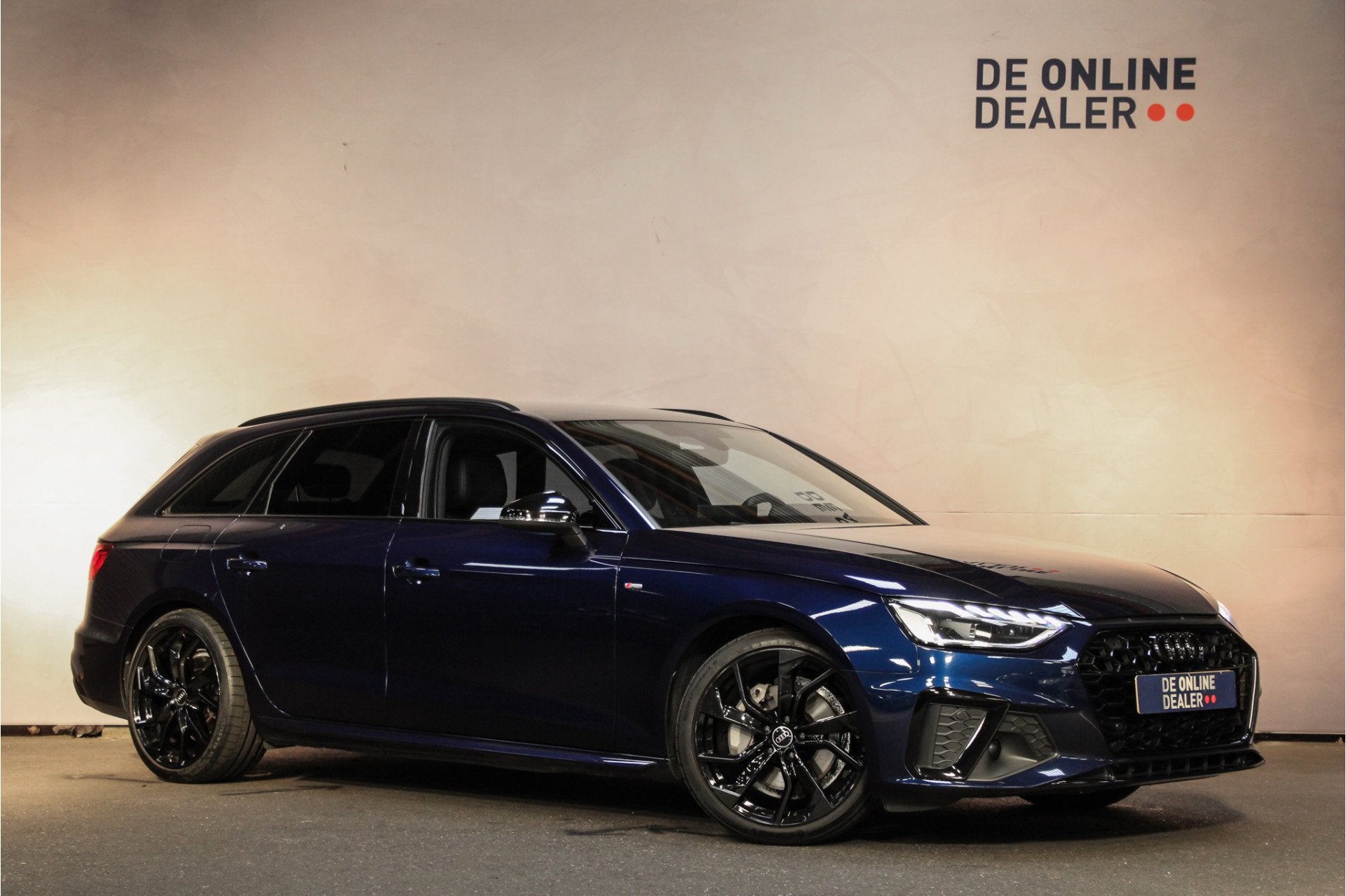 Audi A4 Avant 40 TFSI S Edition |Black|19inch|Carplay|Virtua, Gebruikt, Euro 6, 4 cilinders, 1984 cc
