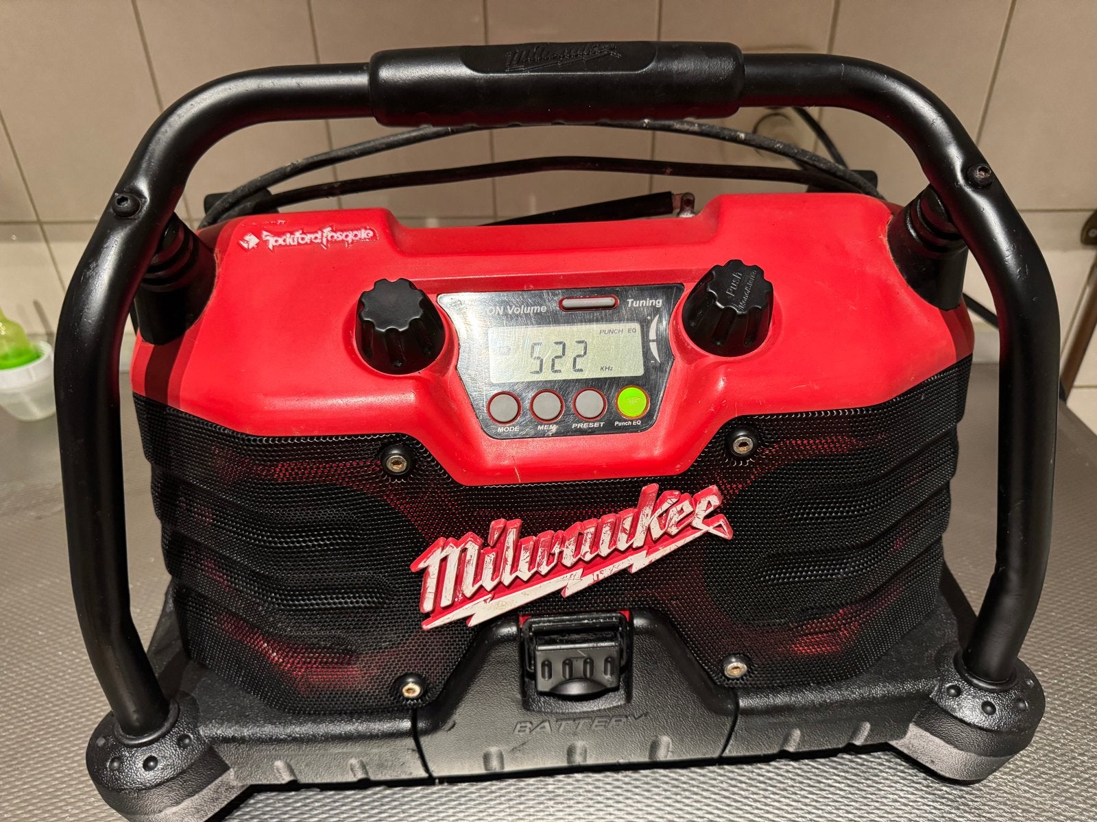 Milwaukee Bouwradio JSR 1218 - Robuust en Betrouwbaar, Ophalen of Verzenden, Gebruikt, Bouwradio
