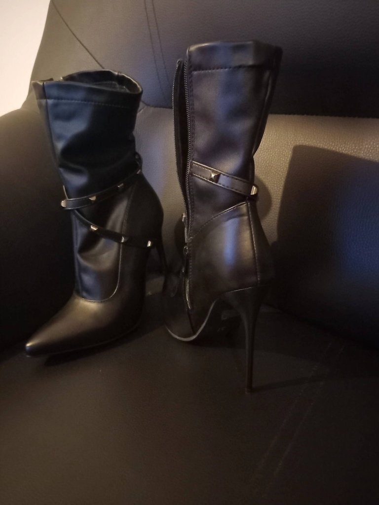 Laarsjes 37, Kleding | Dames, Schoenen, Zwart, Lage of Enkellaarzen, Ophalen of Verzenden, Zo goed als nieuw