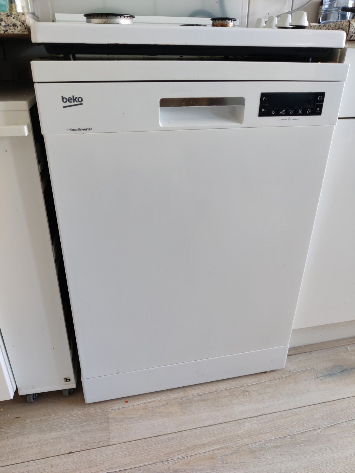 Beko Vaatwasser Wit ProSmartinverter  14 couverts, Witgoed en Apparatuur, Vaatwasmachines, Ophalen, Gebruikt, 85 tot 90 cm, Eco programma