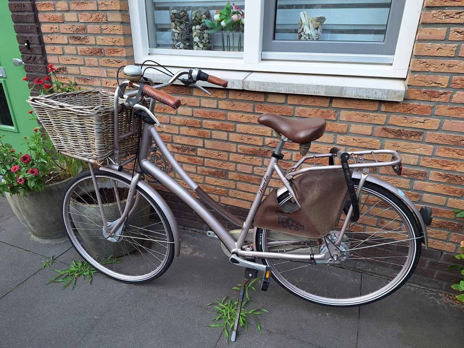 Sparta damesfiets met mand en fietstassen, Ophalen, Sparta, Velgrem, 53 tot 56 cm
