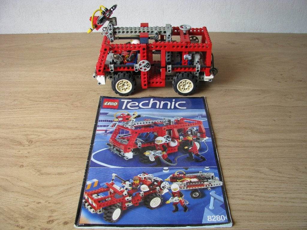 Lego Technic - 8280 - Fire Engine, Ophalen, Lego, Compleet, Zo goed als nieuw
