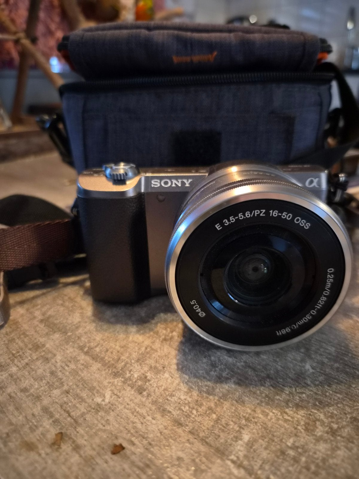 Sony Alpha A5100 Systeemcamera met 16-50mm lens, Audio, Tv en Foto, Beeldstabilisatie, Cameratas, Ophalen of Verzenden, Zo goed als nieuw