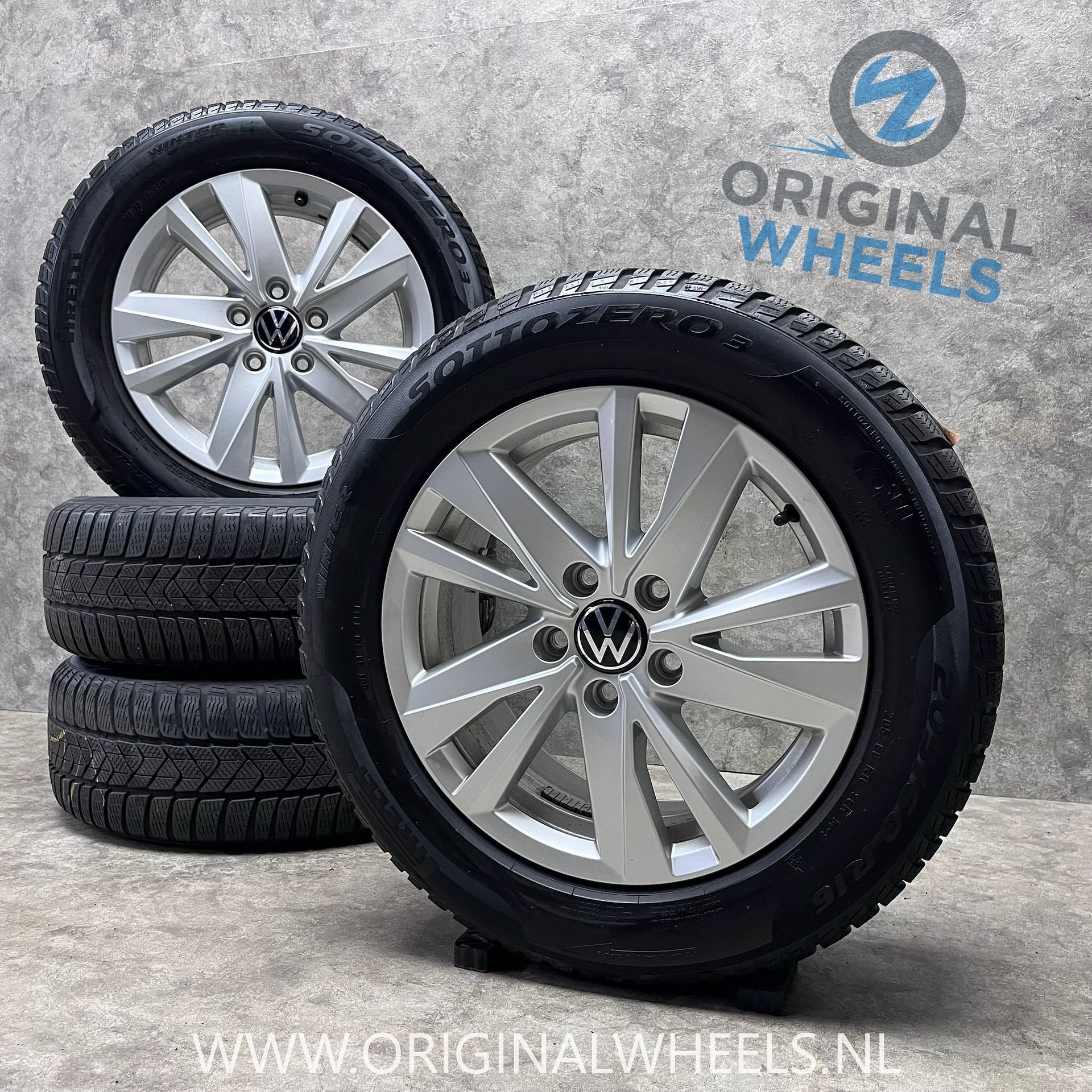 16 inch originele Karlstad velgen + winterbanden VW Touran, Gebruikt, -, Banden en Velgen, -