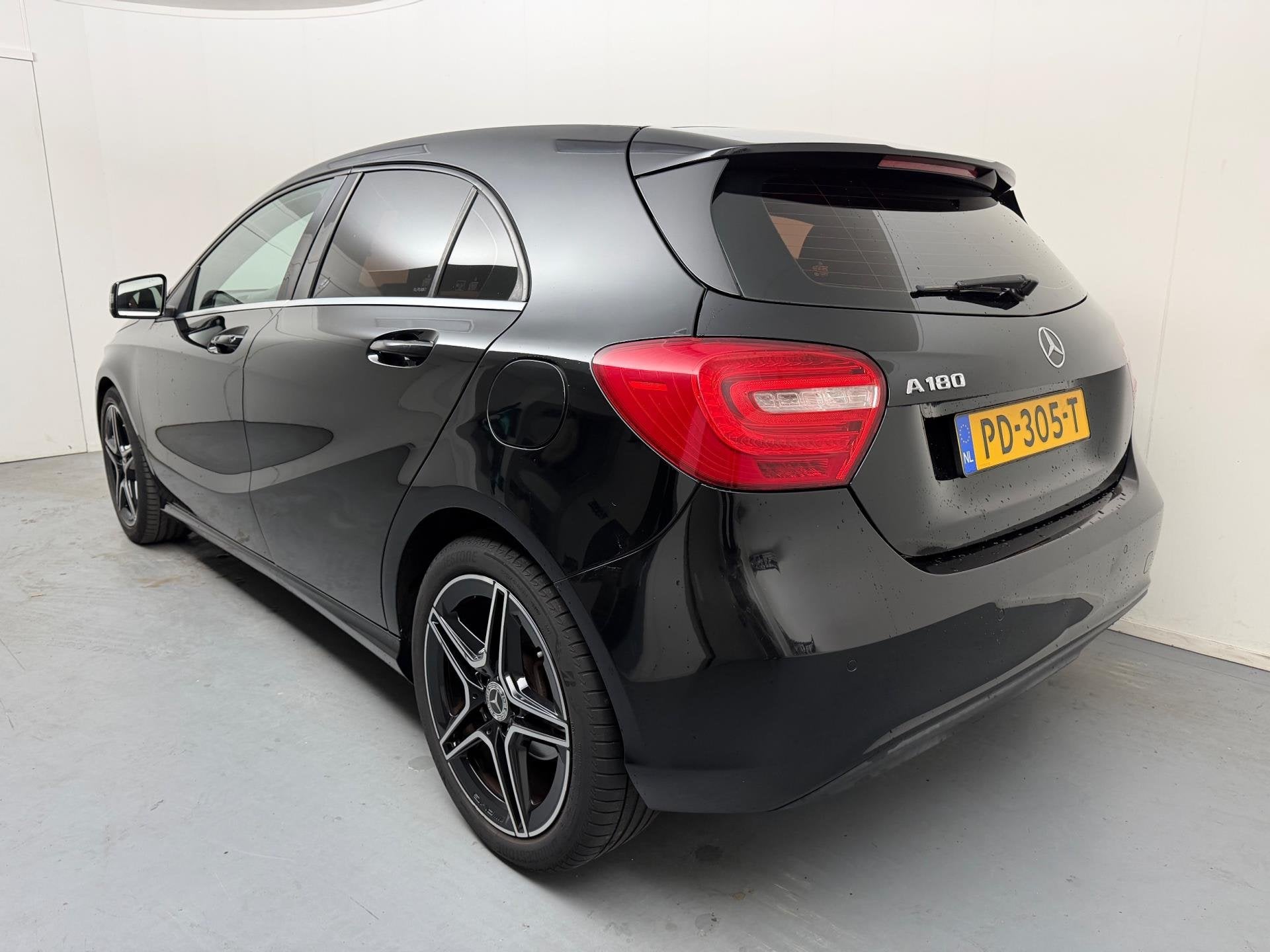Mercedes-Benz A-klasse 180 Ambition # Clima # Xenon # Navi #, Voorwielaandrijving, Gebruikt, Euro 6, 4 cilinders