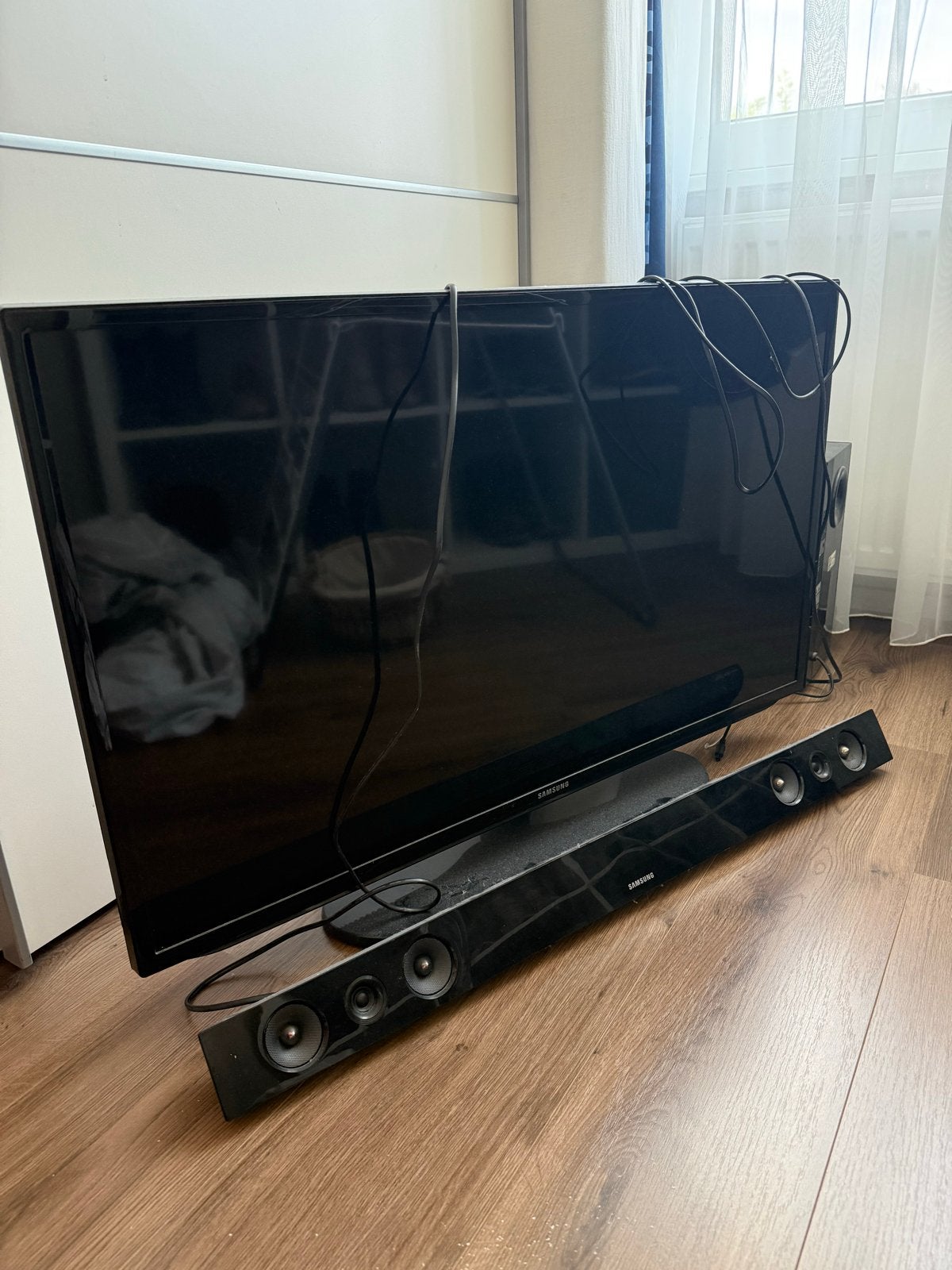 Samsung UE40EH5000W TV met soundbar en subwoofer, Ophalen, 50 Hz, Samsung, 100 cm of meer