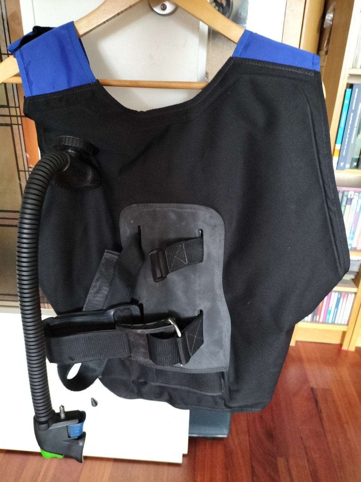 Trimvest M, flippers L-XL en 2delig duikpak M, Ophalen of Verzenden, Gebruikt, Trimvest of Wing