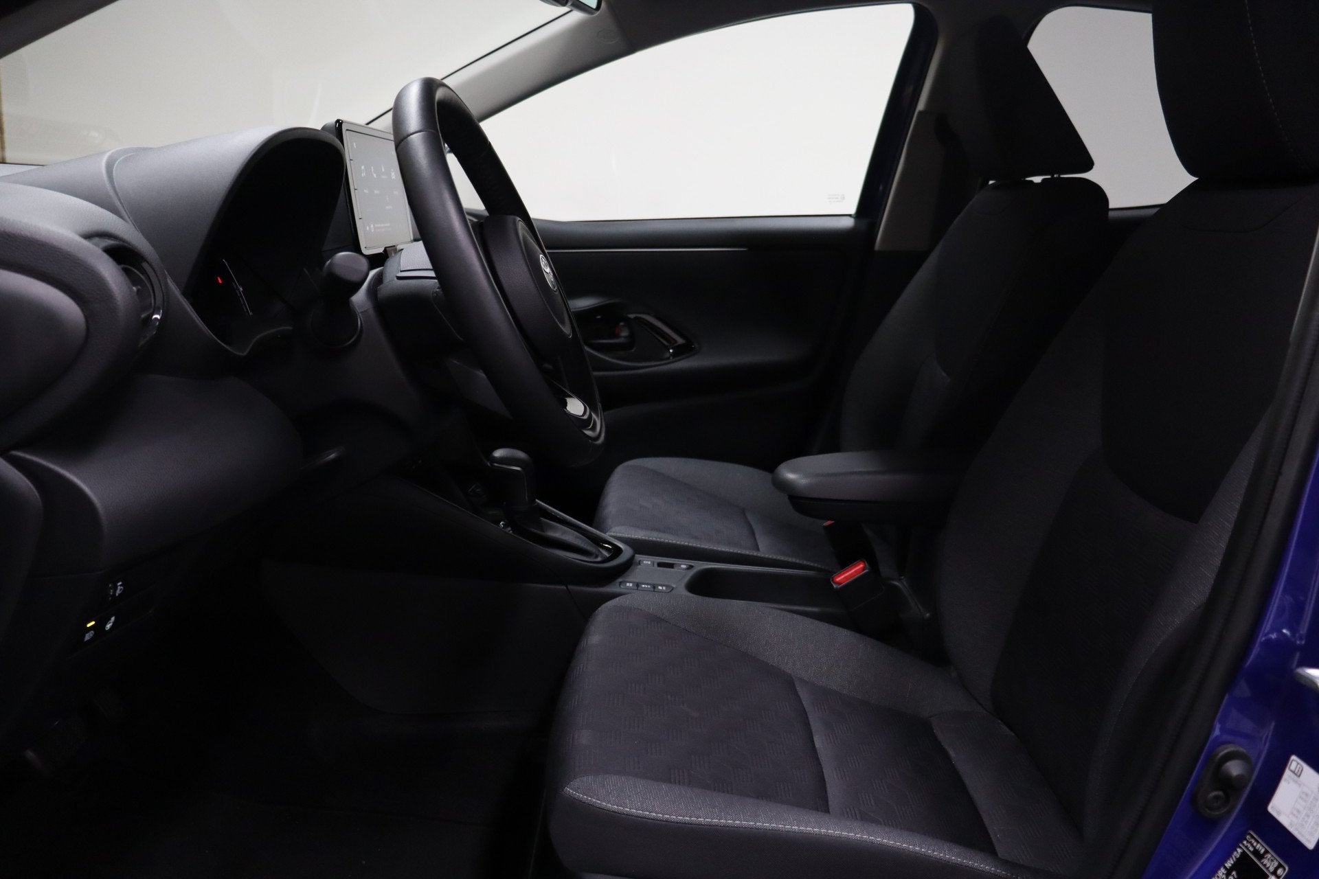 Foto 18 van Toyota Yaris 1.5 Hybrid 115 Dynamic + Comfort Pack | Adaptiv