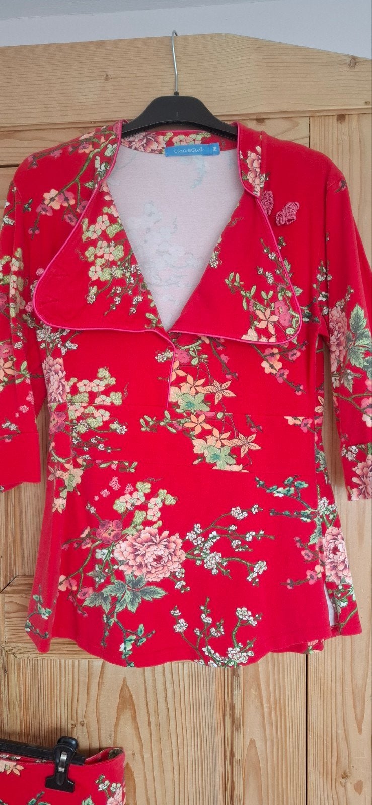 Lien & Giel Rode Bloemenprint Top en rok Maat M, Lien & Giel, Ophalen of Verzenden, Gedragen, Maat 38/40 (M)