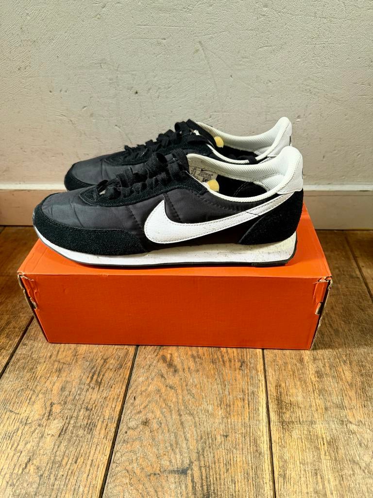 Vintage Nike Trimschoenen - Zeer Goede Staat LAATSTE WEEK!!!, Ophalen of Verzenden, Zo goed als nieuw, Zwart, Sneakers of Gympen