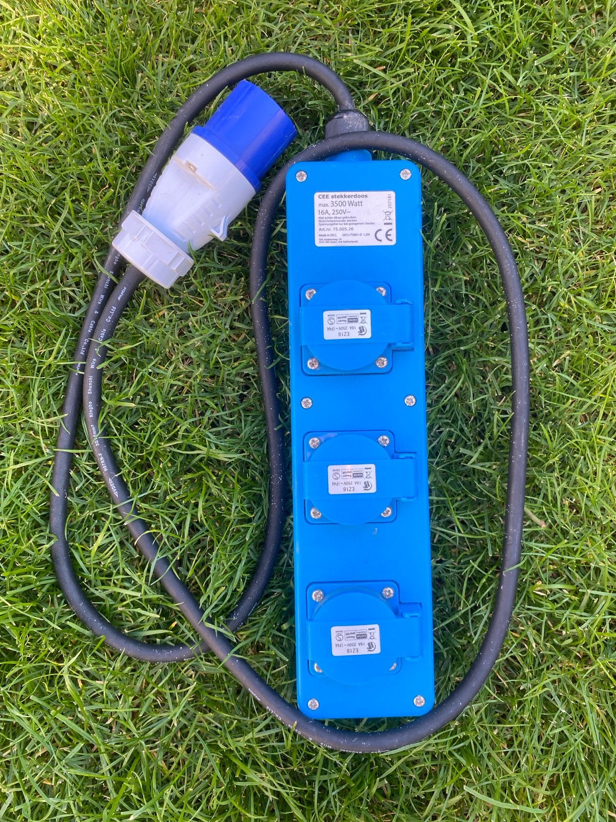 CEE stekkerdoos 3500 Watt 16A 250V, Ophalen, Gebruikt, Overige merken, Stekkerdoos