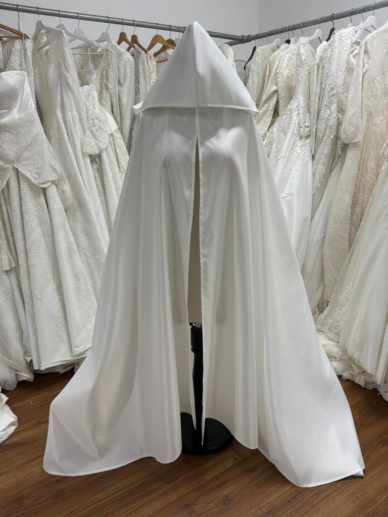 nieuw satijn selham, Kleding | Dames, Trouwkleding en Trouwaccessoires, 1053aa, Ozlem__bahadir@hotmail.com, Ophalen of Verzenden