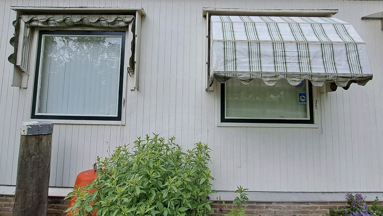 2 Markiezen zonwering buiten - wit/groen gestreept, Tuin en Terras, Zonneschermen, Ophalen, Gebruikt, Minder dan 250 cm, Markies
