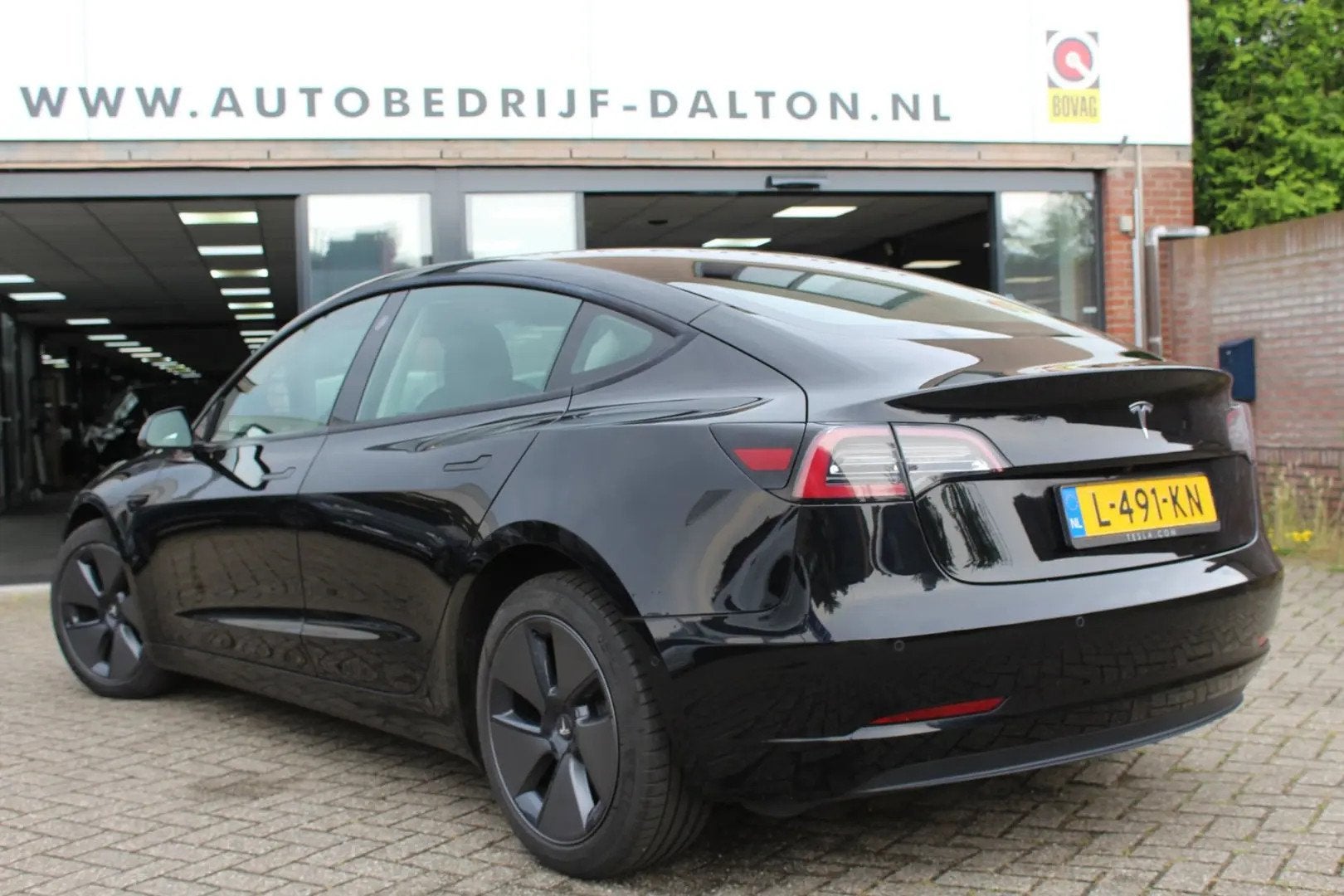 Tesla Model 3 Standard RWD Plus 18.880KM! FACE € 29.950,00, Automaat, 238 pk, Gebruikt, Zwart