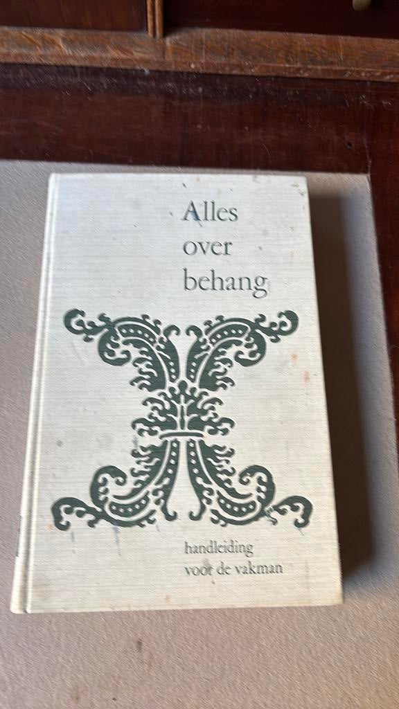 Alles over behang - handleiding voor de vakman, Huis en Inrichting, Stoffering | Behang, Ophalen of Verzenden, Minder dan 10 m²