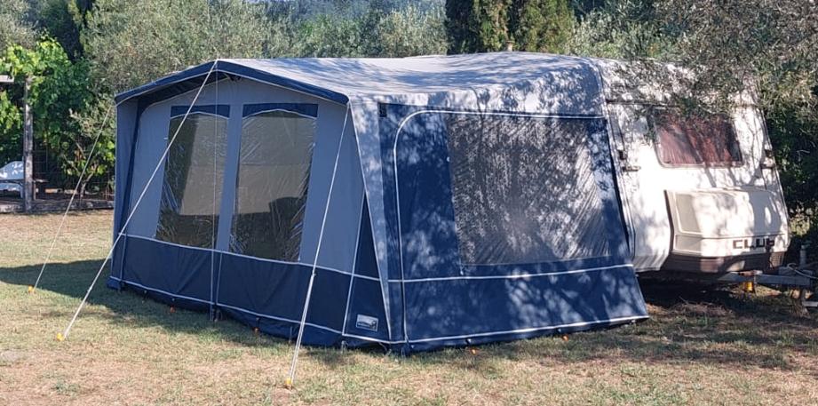 Vrijbuiter Queen (seizoens) Voortent/Luifel omloopmaat 850, Caravans en Kamperen, Ophalen, Gebruikt, PVC, Overige merken