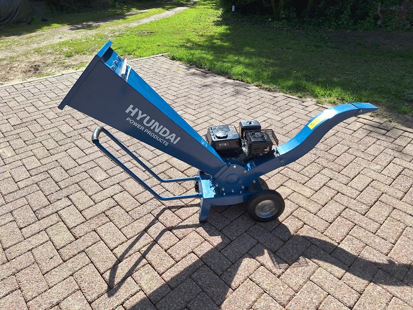Hyundai Houtversnipper/ Hakselaar 6.5 PK weinig gebruikt, Ophalen, Zo goed als nieuw, Benzine, Hyundai