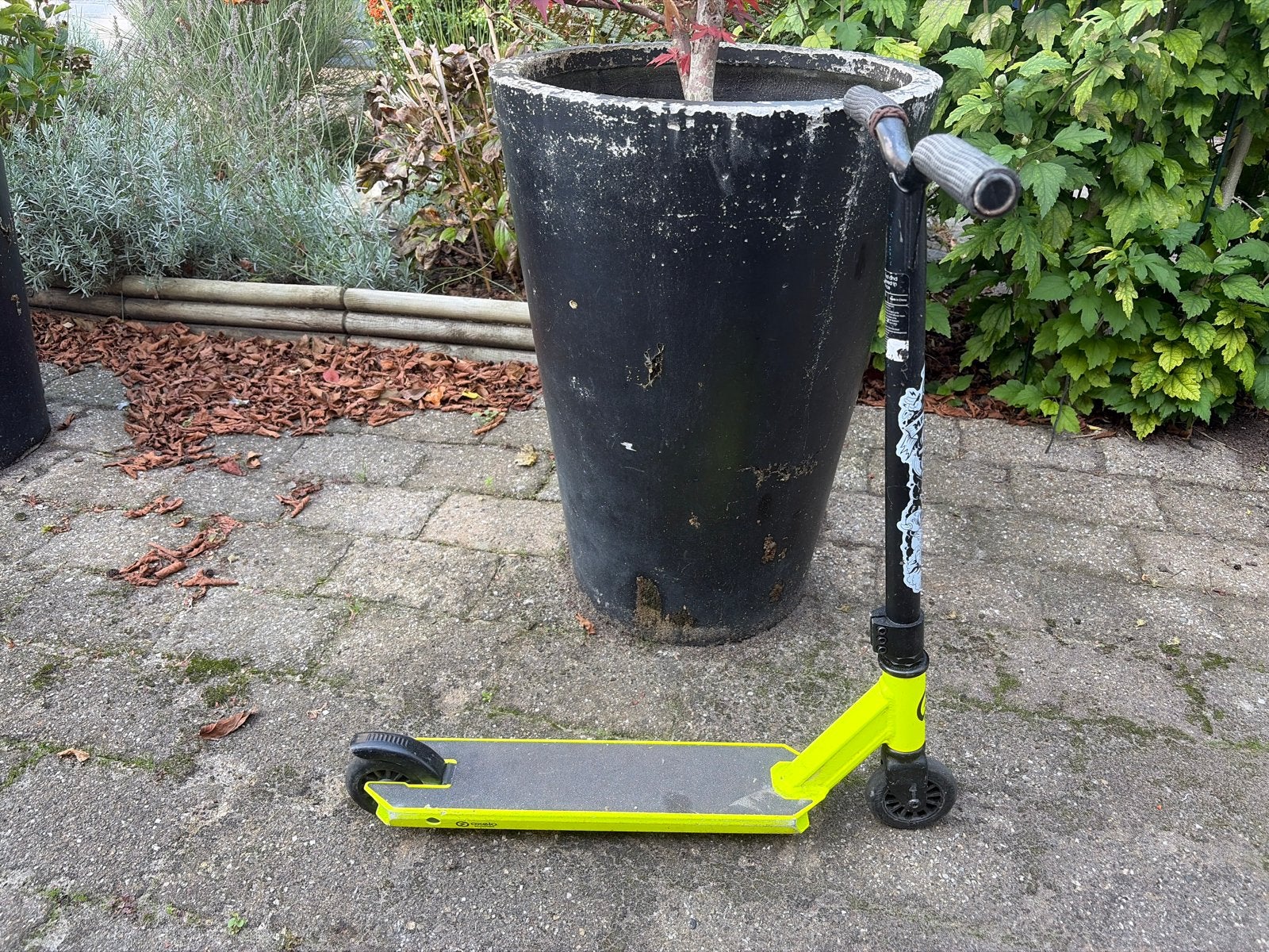 Stuntstep Oxelo MF One 0.0 V2 - Neon Geel/Zwart, Fietsen en Brommers, Ophalen, Gebruikt, Gewone step