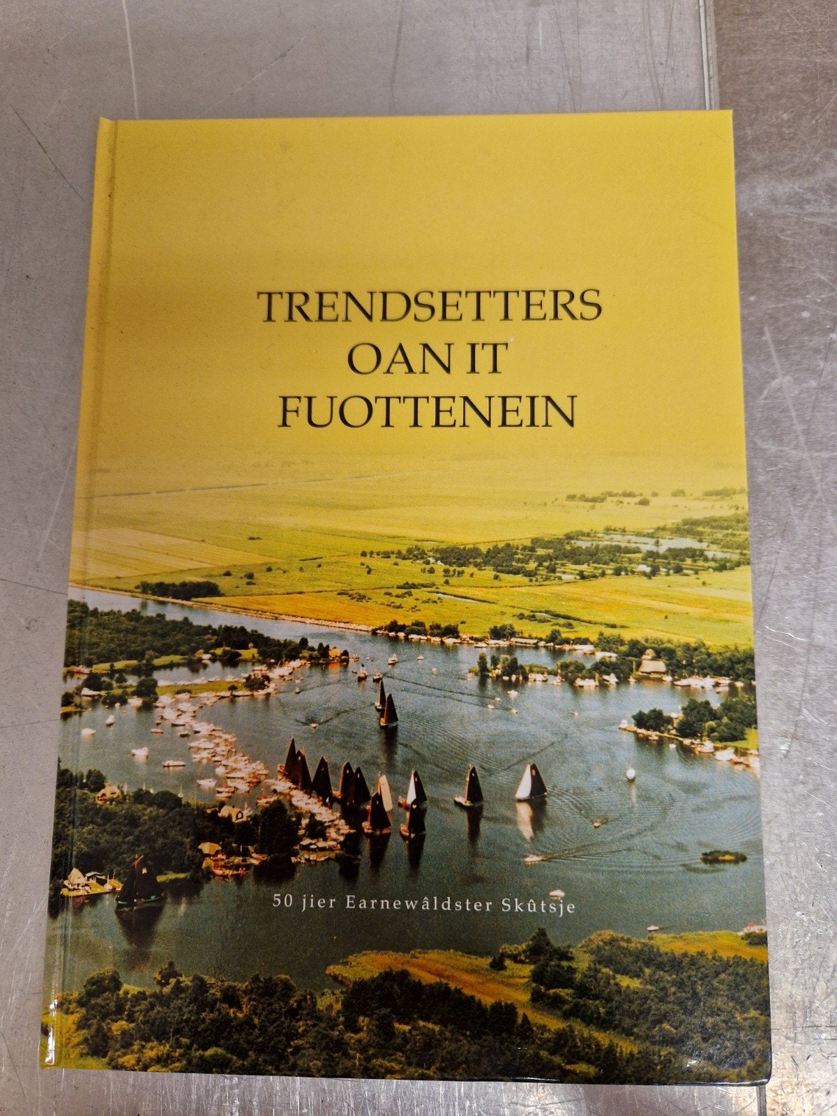 NIEUW boek over skutsjesilen, Ophalen of Verzenden, Nieuw, Watersport en Hengelsport