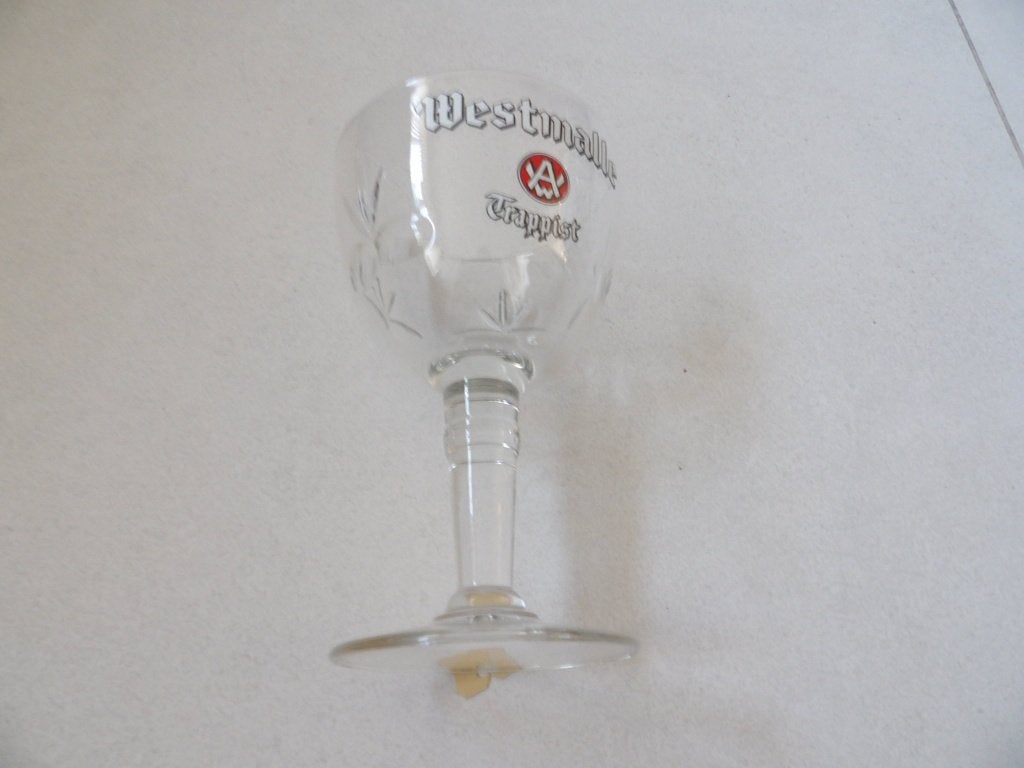 NIEUW 1super mooi WESTMALLE TRAPPIST bierglas op voet 33 cl, Verzamelen, Ophalen of Verzenden, Nieuw, Glas of Glazen, Overige merken