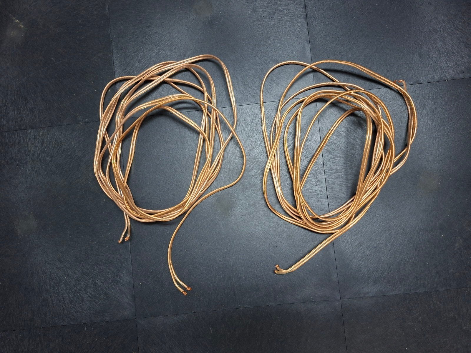 16 meter Dikke Koperen Luidsprekerkabel (2x8m) – 100% Koper, Ophalen of Verzenden, Zo goed als nieuw, 10 meter of meer, Luidsprekerkabel