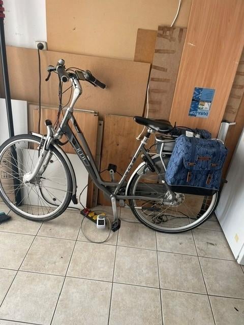 RIH omega elektrische damesfiets maat 49, Minder dan 30 km per accu, Gebruikt, 47 tot 51 cm, Ophalen