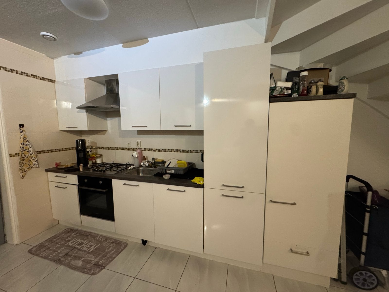 Complete keuken met inbouwapparatuur (deels defect), Ophalen, Gebruikt, Wit, Enkelwandige keuken