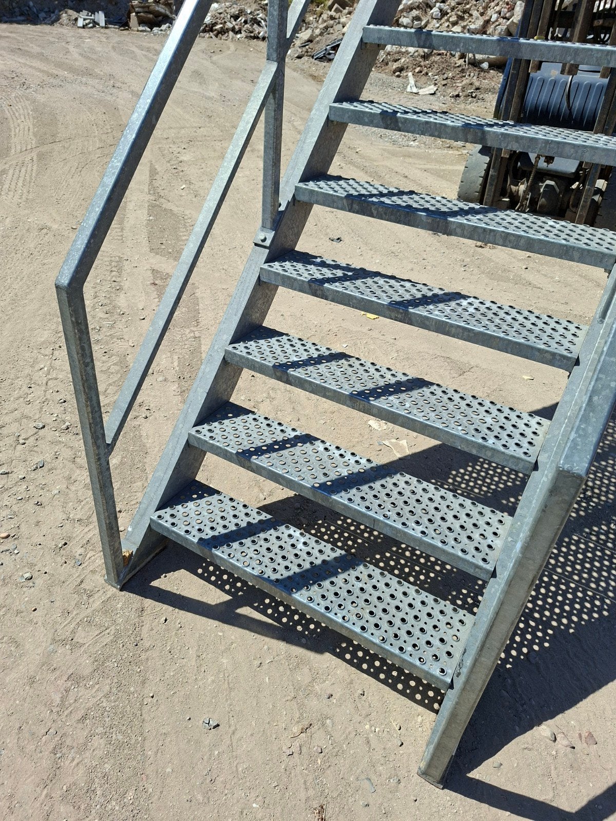 Trap stalen steektrap, Doe-het-zelf en Verbouw, Ladders en Trappen, Ophalen, Minder dan 2 meter