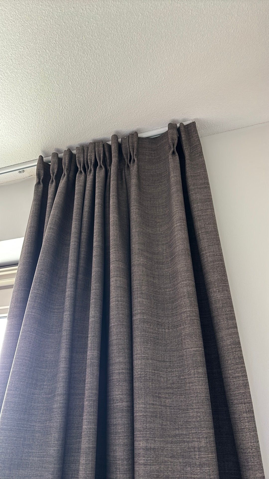 Verduisterende gordijnen Veneta taupe, Huis en Inrichting, Ophalen, Zo goed als nieuw, Bruin, 200 cm of meer